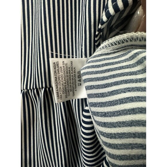 Time And True Blouse Womens 2XL Black White 3/4 Sleeve Round Neck Graphic - Picture 11 of 13